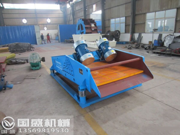 尾礦干排振動脫水篩 尾礦干排振動脫水篩